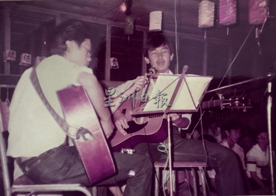 把爱好热情化为事业 温顺福 培育吉他手