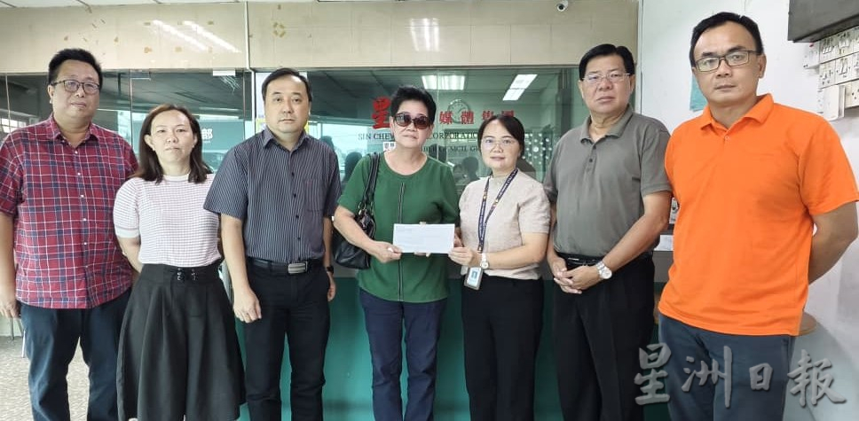 本报发报组温志兴骤逝 同事致哀移交帛金送暖