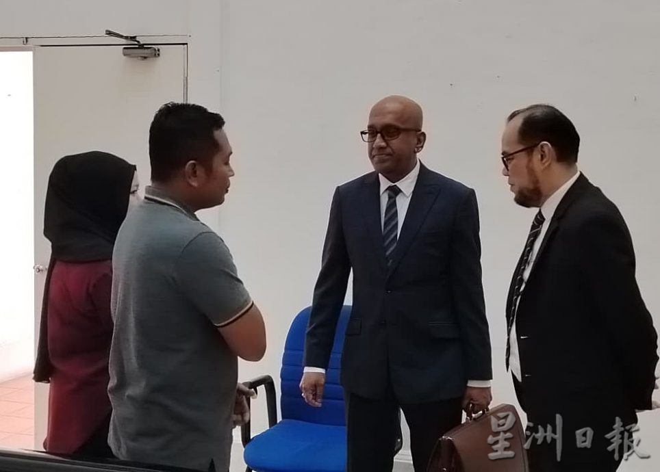 海军4年前被控猥亵强奸 控方表面证据不足获释放