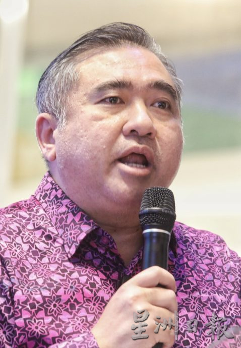 取代网 / 陆兆福主持推介礼 亲临KLIA2停电20分钟 震怒:完全不可接受!