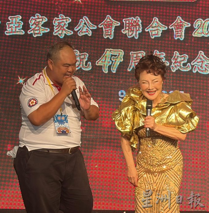 【星角摄】29/8见报：路边的野花不要采