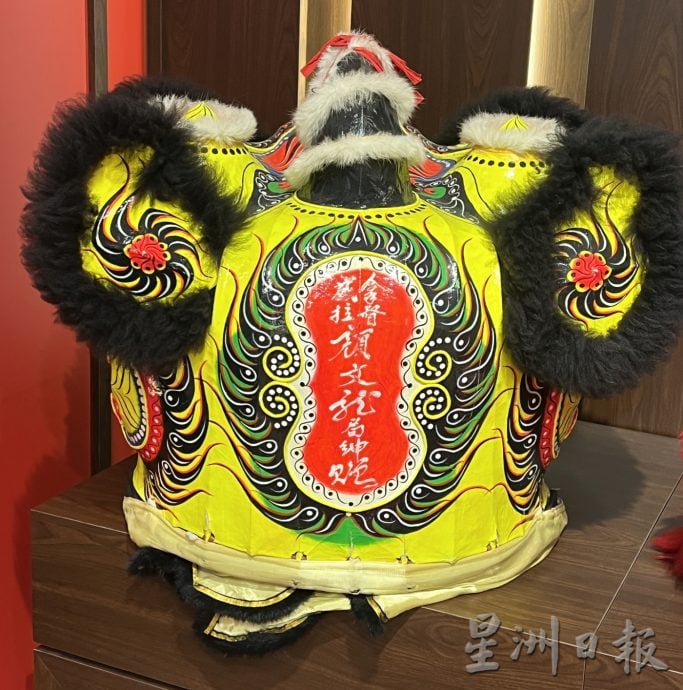 （古城封底主文） 用眼睛去旅游：30年醒狮远行北京