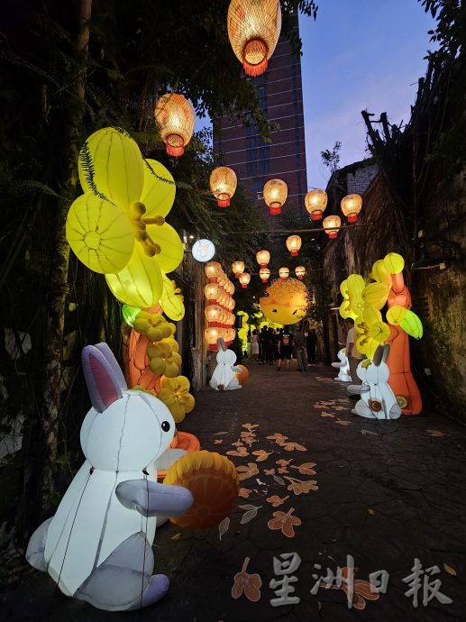 取代/大都会/鬼仔巷中秋节艺术装置