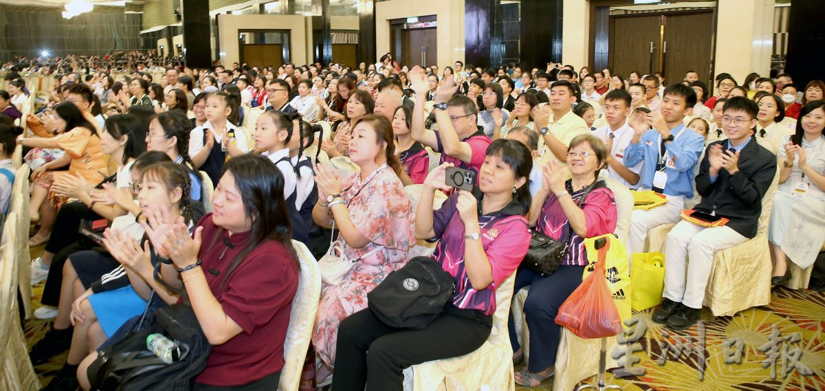 教局长：全国中小学华文嘉年华 塑造全面全球竞争力学生