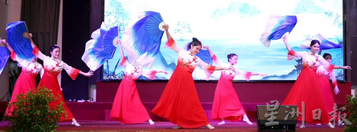 教局长：全国中小学华文嘉年华 塑造全面全球竞争力学生