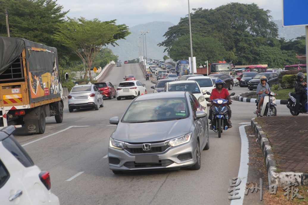 国庆日怡火车站周边大封路 乘客受促提早出门