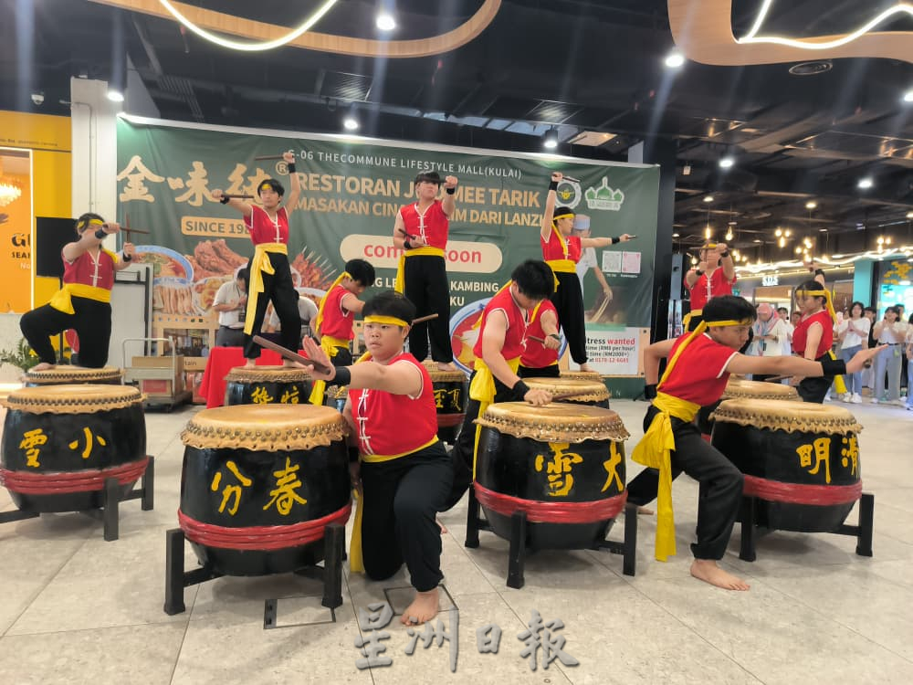 (已签发)柔:105古宽生走出校园 呈献3场国庆特备演出