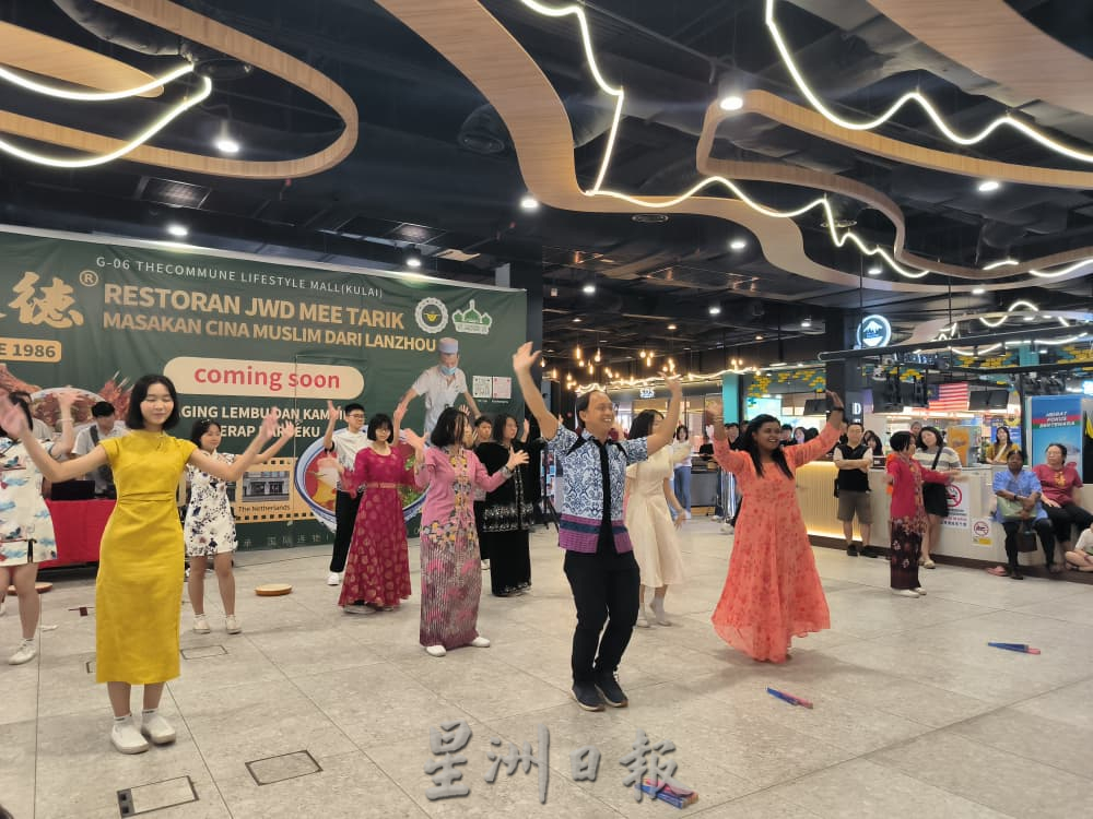 (已签发)柔:105古宽生走出校园 呈献3场国庆特备演出