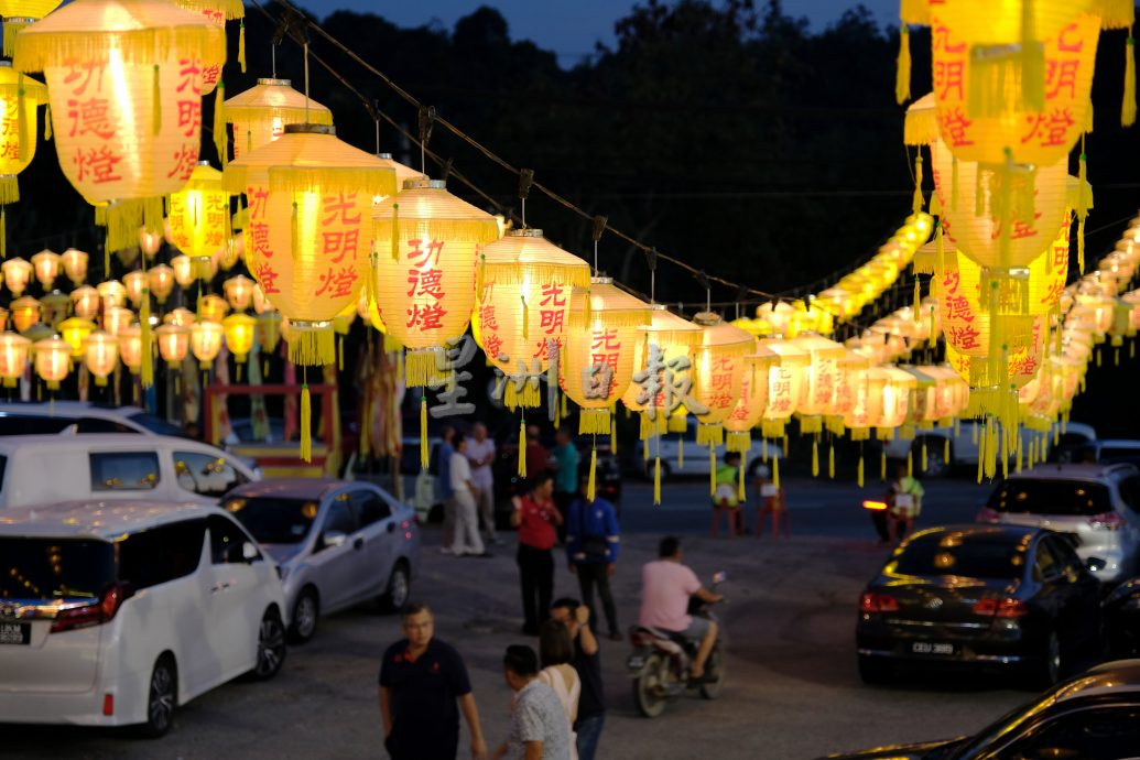 星角摄--甘孟三圣宫