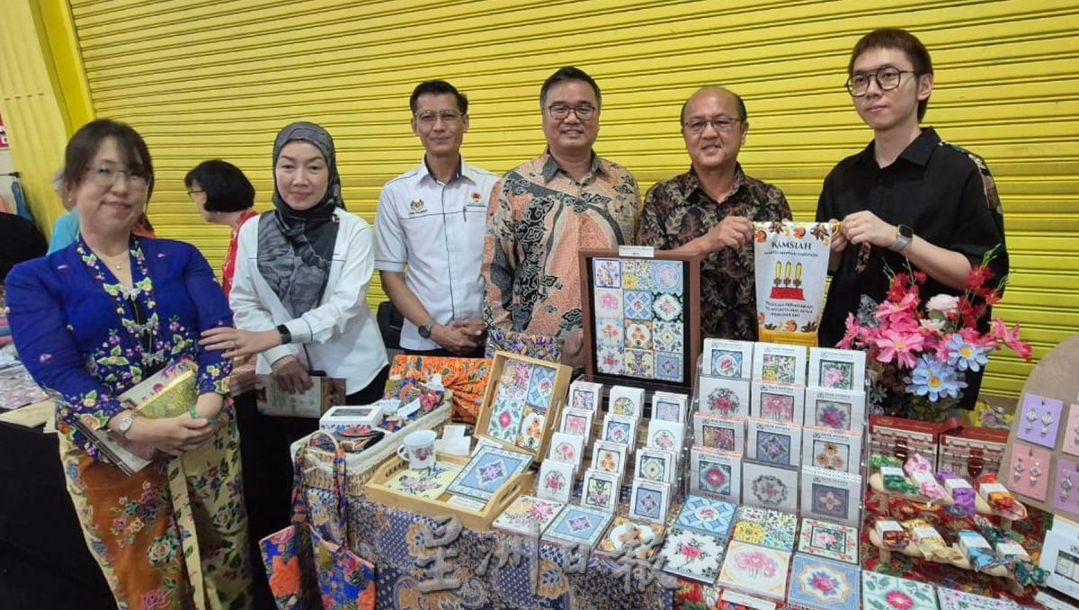 （古城第十四版主文）甲侨生（峇峇娘惹）公会正式推行“正宗娘惹菜认证”计划