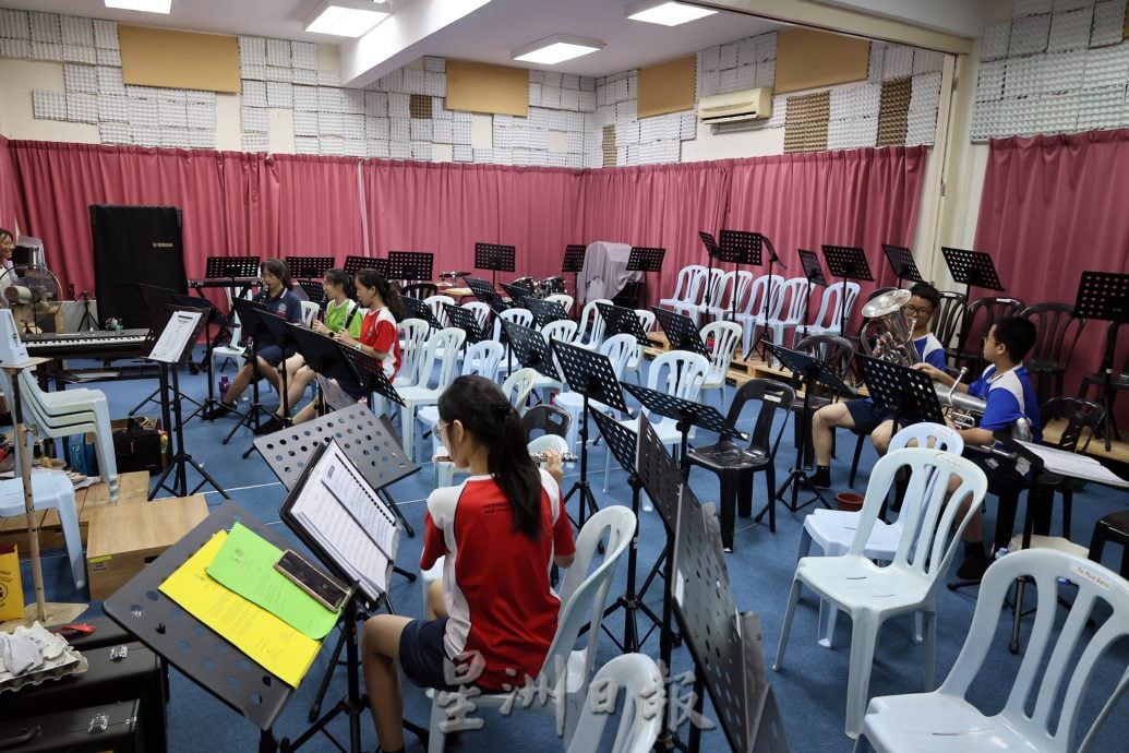 校园我董-加影育华小学