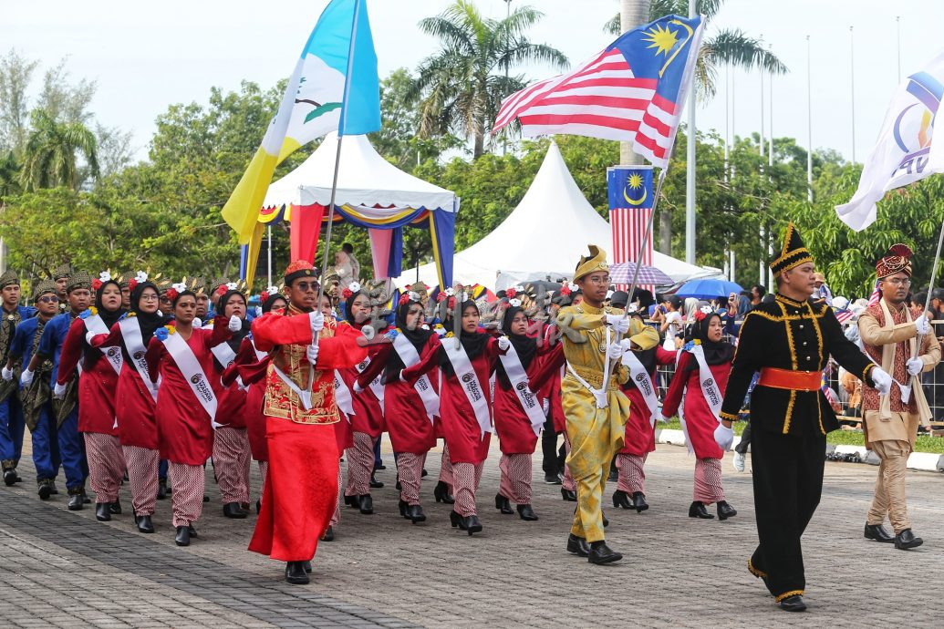 请签发∕第3版(大北马)副文/槟州国庆日庆典