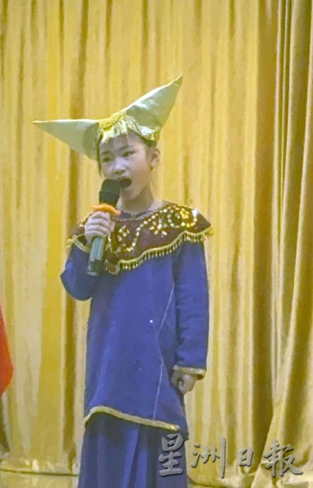 华小一年级生勇夺马来民谣赛小学组冠军 将登“狮源之南洋舞”舞台献唱