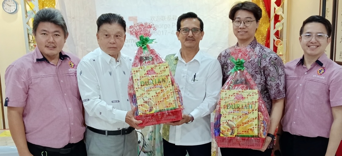  VIP文 “马烈警长”致电求赞助   州议员差点被诈骗