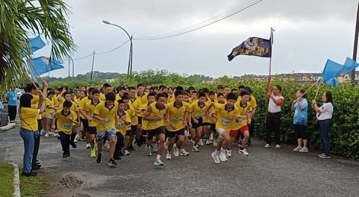 VIP文（大北马）米都新民独中66周年赛跑：黄明国吁学生铭记“坚毅不拔，勇往直前”感恩创校先贤