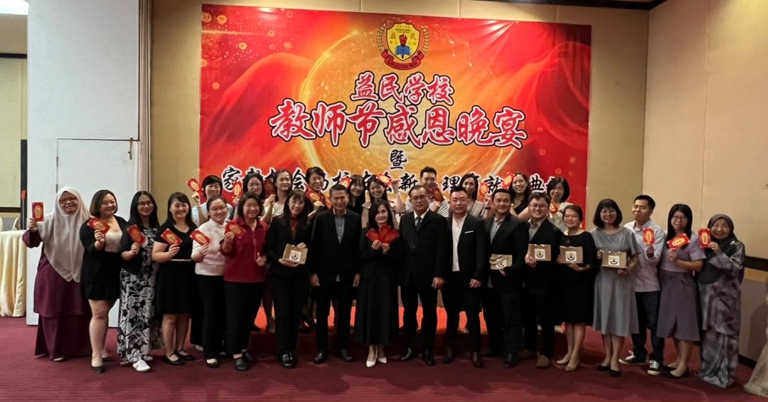 VIP文(大北马)罗填水:董事部成功向公益金争取到14万5000令吉,为该校安装10台智能教学设备。