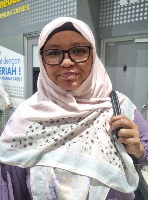 100援金“乱”霸市｜450购物车排队 等2小时结账  第2天 仍叫苦