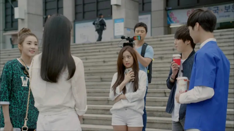 10年前恋综片段被翻出 Jisoo打败IU掀热议