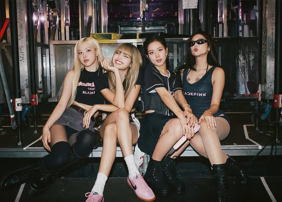 10年前恋综片段被翻出 Jisoo打败IU掀热议