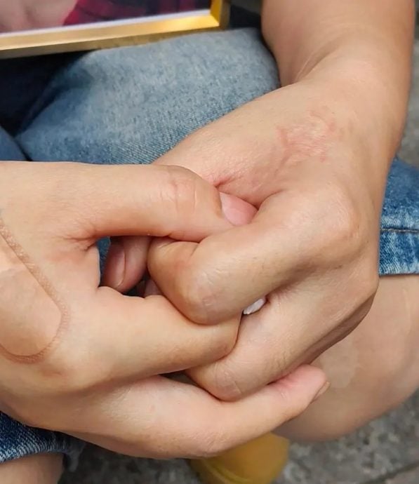 12岁女孩被虐死继母被判死刑 生父流泪求情引热议