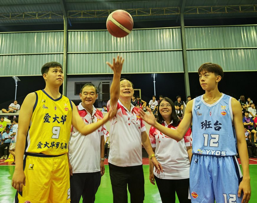 14支球队210球员参赛 第二届村霸(村BA)篮赛开打