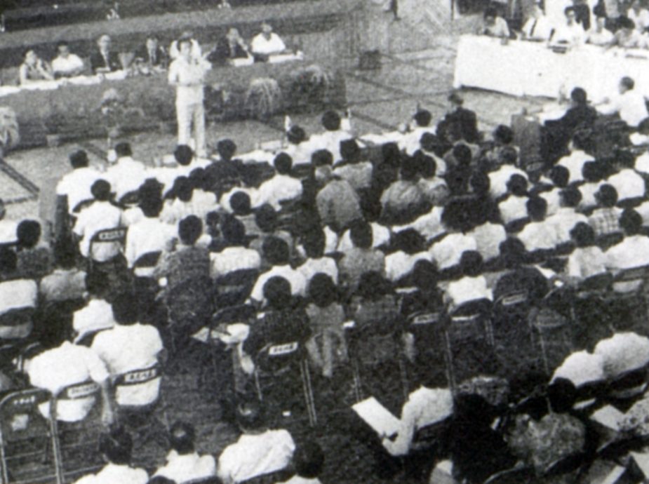 15日见报/华研40载:默默守护与传承 档案里的华社岁月