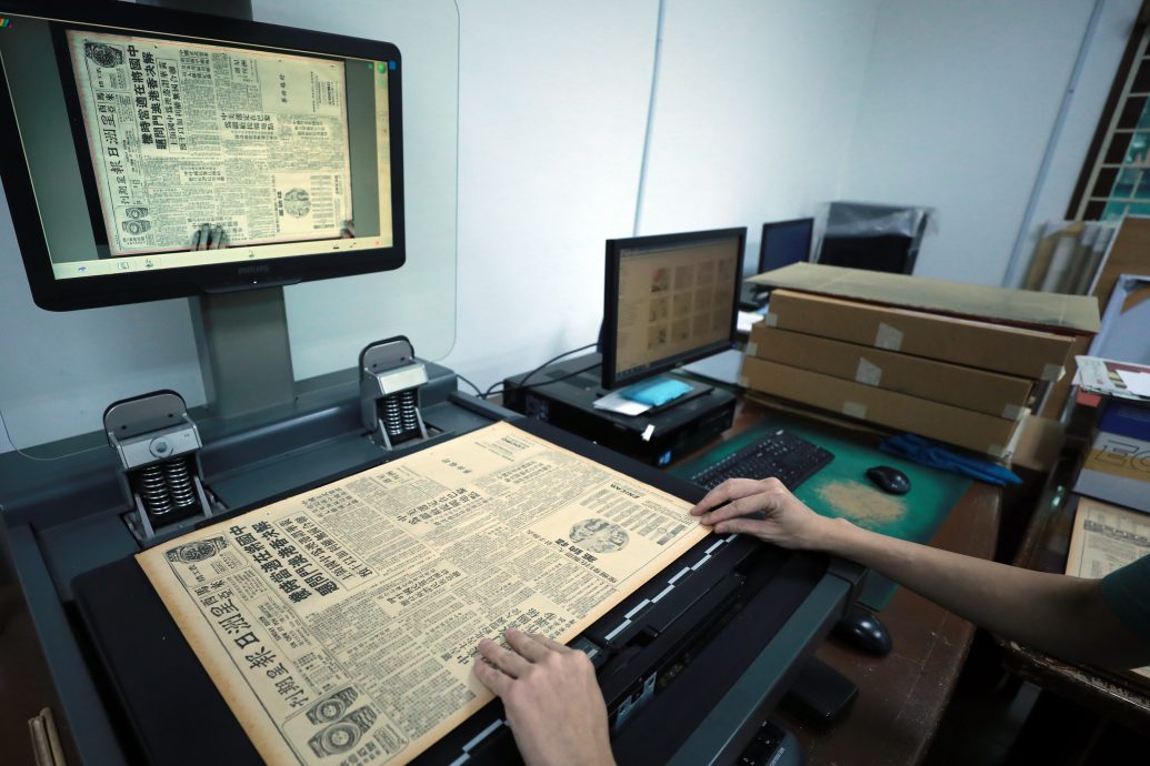 15日见报/华研40载:默默守护与传承 档案里的华社岁月