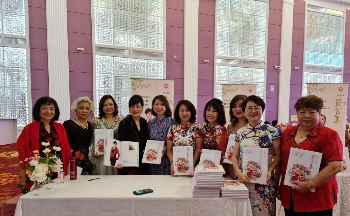 25/9下版:未签发/专访华总妇女组主席候选人陈美娟