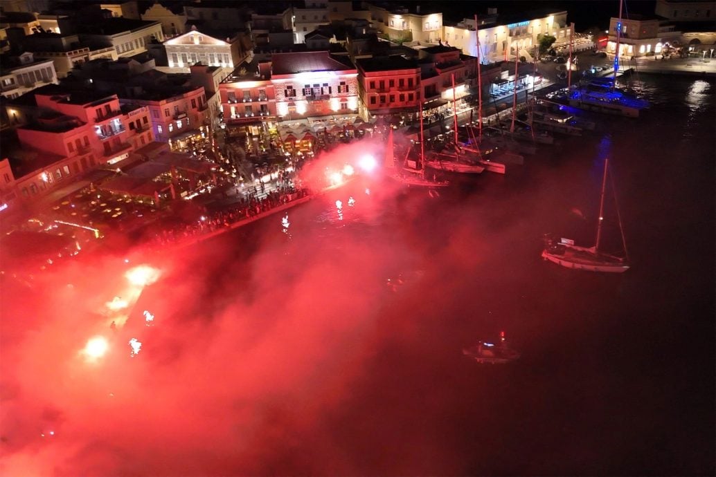 2艘船希腊启航 加入突破加沙封锁人道船队