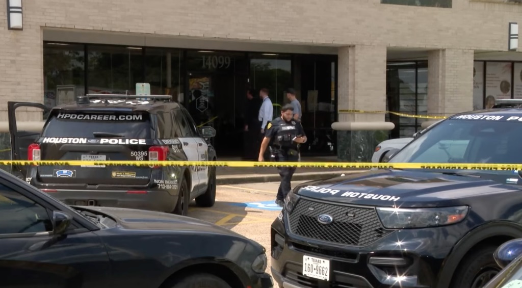 34岁男用餐后昏厥被当流浪汉 店员弃置店外翌日成发紫腐尸