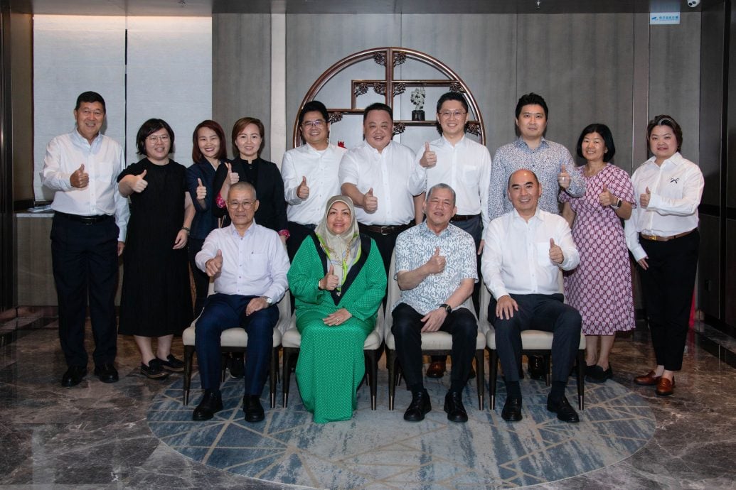 中总南宁设宴 副首相法迪拉亲临交流