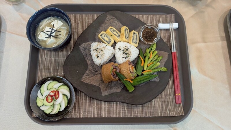 老年厌食症冲击健康 用餐看吃播助唤醒长辈食欲