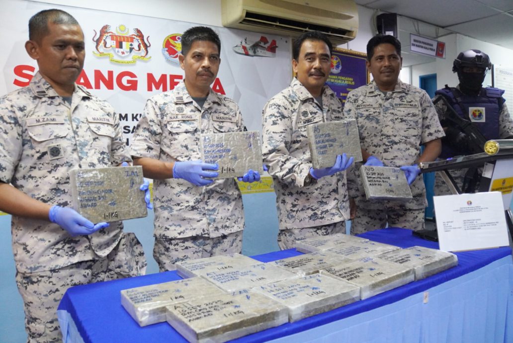 ​（大北马）APMM扮渔民垂钓者侦察，截贩毒活动起获7万6000大麻砖