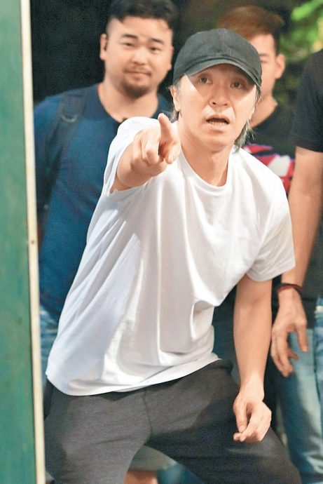 《女足》后制耗时 星爷推电影闪卡“赚外快”