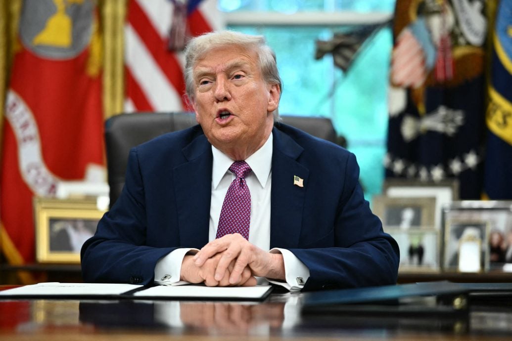 《纽约时报》:特朗普考虑对从中国进口药物实施严格限制