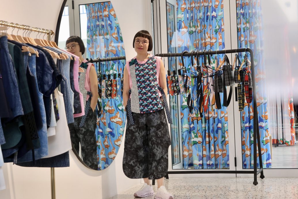 【花样世界/02】时装设计锦上添“花”