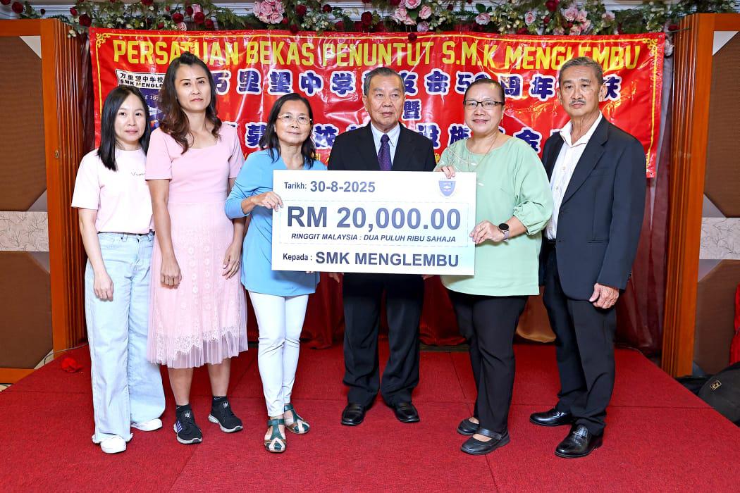 万中校友会52周年晚宴