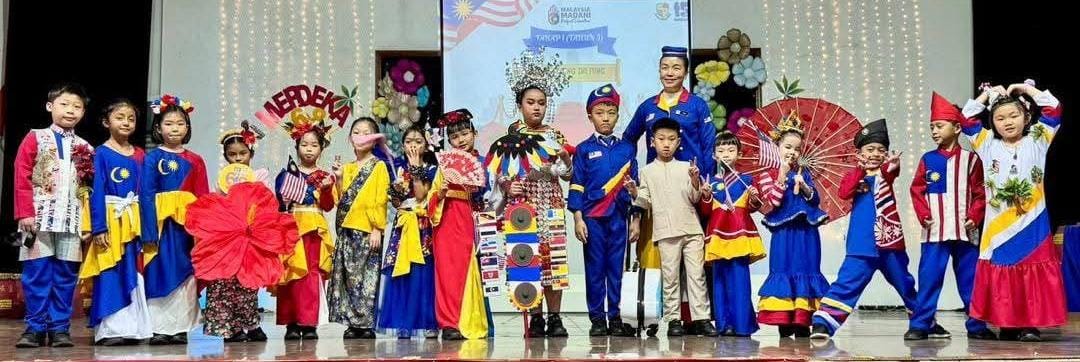 武吉丁宜华小独立日服装和爱国歌曲歌唱比赛