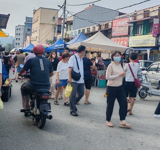 东：冠病XFG变异毒株来袭 少数民众戴口罩