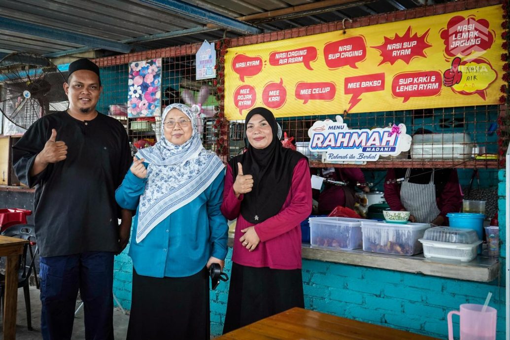 东:已签发:国内贸易及生活费部副部长拿督傅芝雅沙烈指出,内贸部拟向财政部建议,让爱心援助金受惠者用相关援助金购买生鲜食品阿