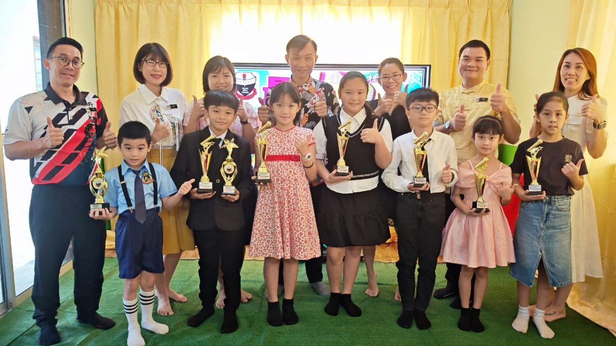 东：金马梳华小华语歌赛全校16名学生皆参与