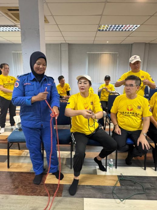 东:(已签发)德总)赈灾特工队训练营圆满结束 约60名完成专业培训