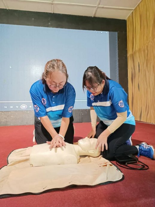 东:(已签发)德总)赈灾特工队训练营圆满结束 约60名完成专业培训