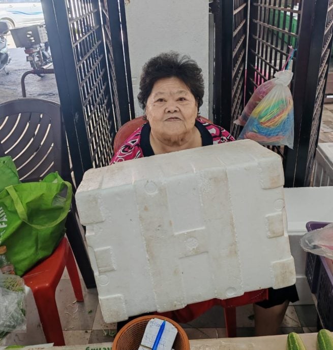 东：（已签发）文冬雀友俱乐部将通过活动提醒长者的防范意识