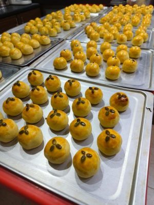 东:(已签发)月饼原材料普遍涨10至%至20% 部分业者退出市场