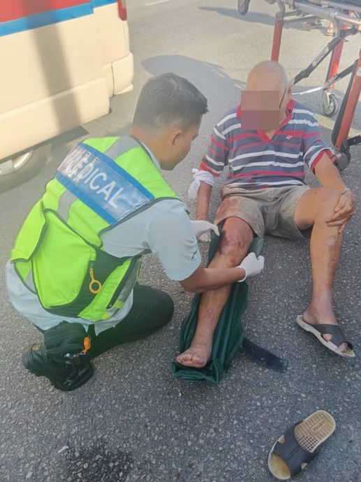 东:(已签发)独居长者骑摩托车跌倒 手脚受伤