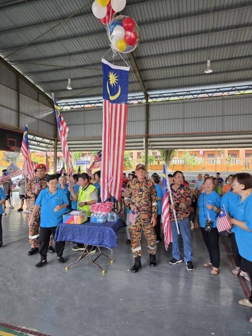 瓜拉吉挠爱国庆活动圆满举行 携老扶手幼参与场面热闹