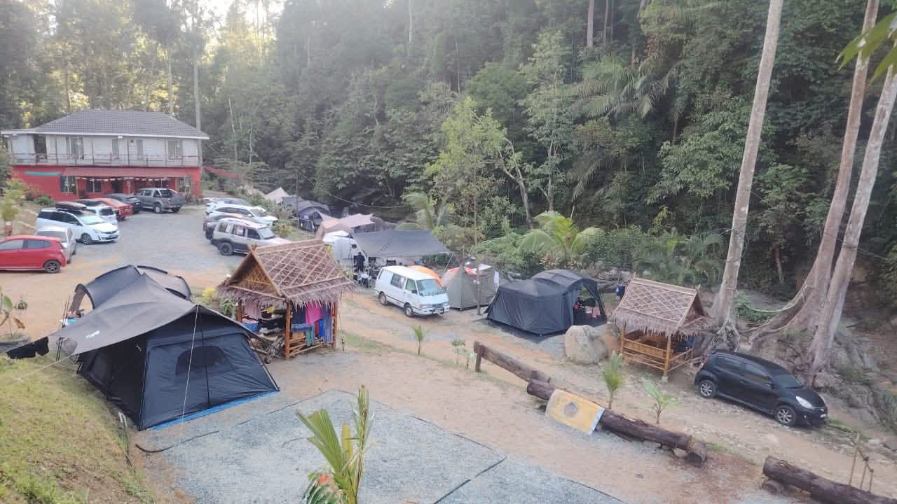 东:(已签发)贞德拜露营胜地 潜伏危机