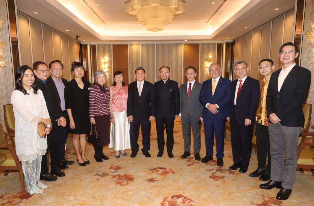 中国大使欧阳玉靖：“热烈庆祝中华人民共和国成立76周年”招待会