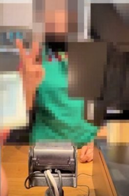 中国游客英语不好难沟通 店员疑骂“Bodoh”惹争议